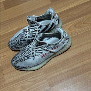 Yeezy 350 zebra